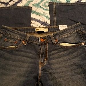 Levis jeans
